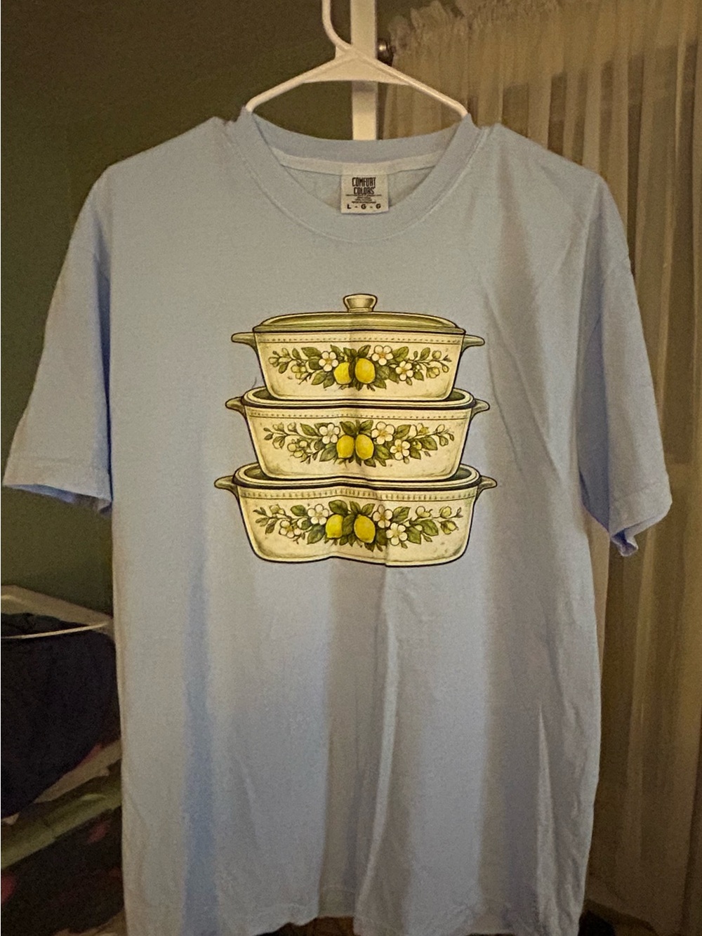 Vintage Ceramic Casserole Graphic Tee